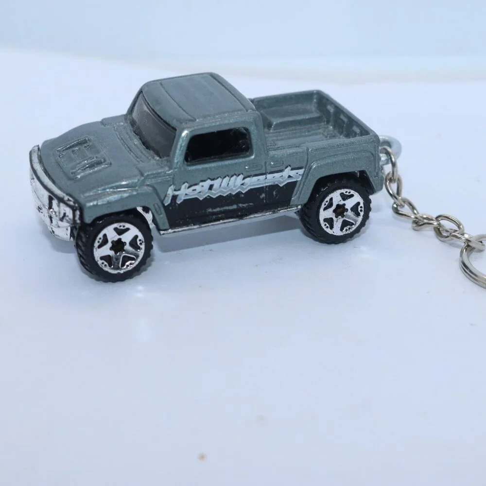Hot Wheels 2004 Hummer custom keychain 1/64 scale